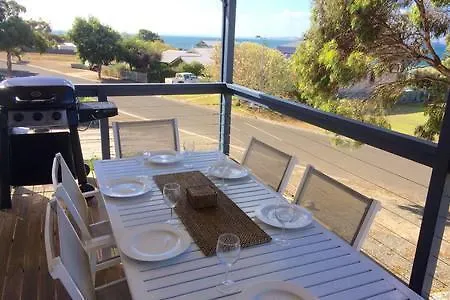 Bayview Beach House Apartment No 1